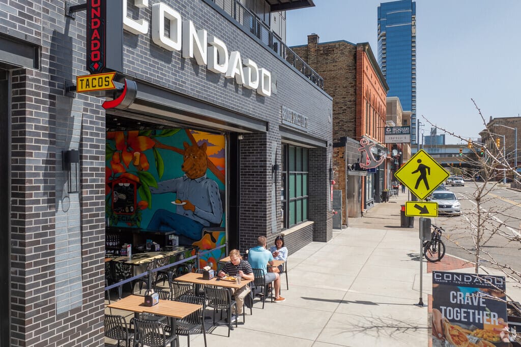 West Grand, Grand Rapids